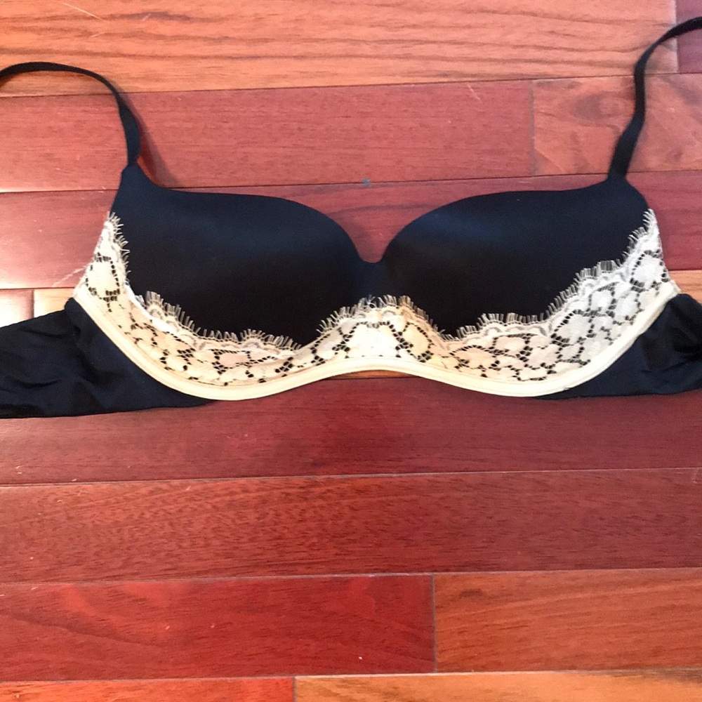 Victoria secret bra